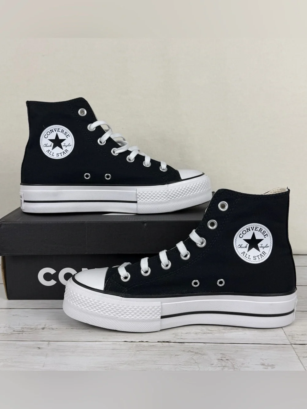 Women's Converse Taylor All Star Lift Hi Size 8 Black/White 560845F New with Box - Picture 1 of 11